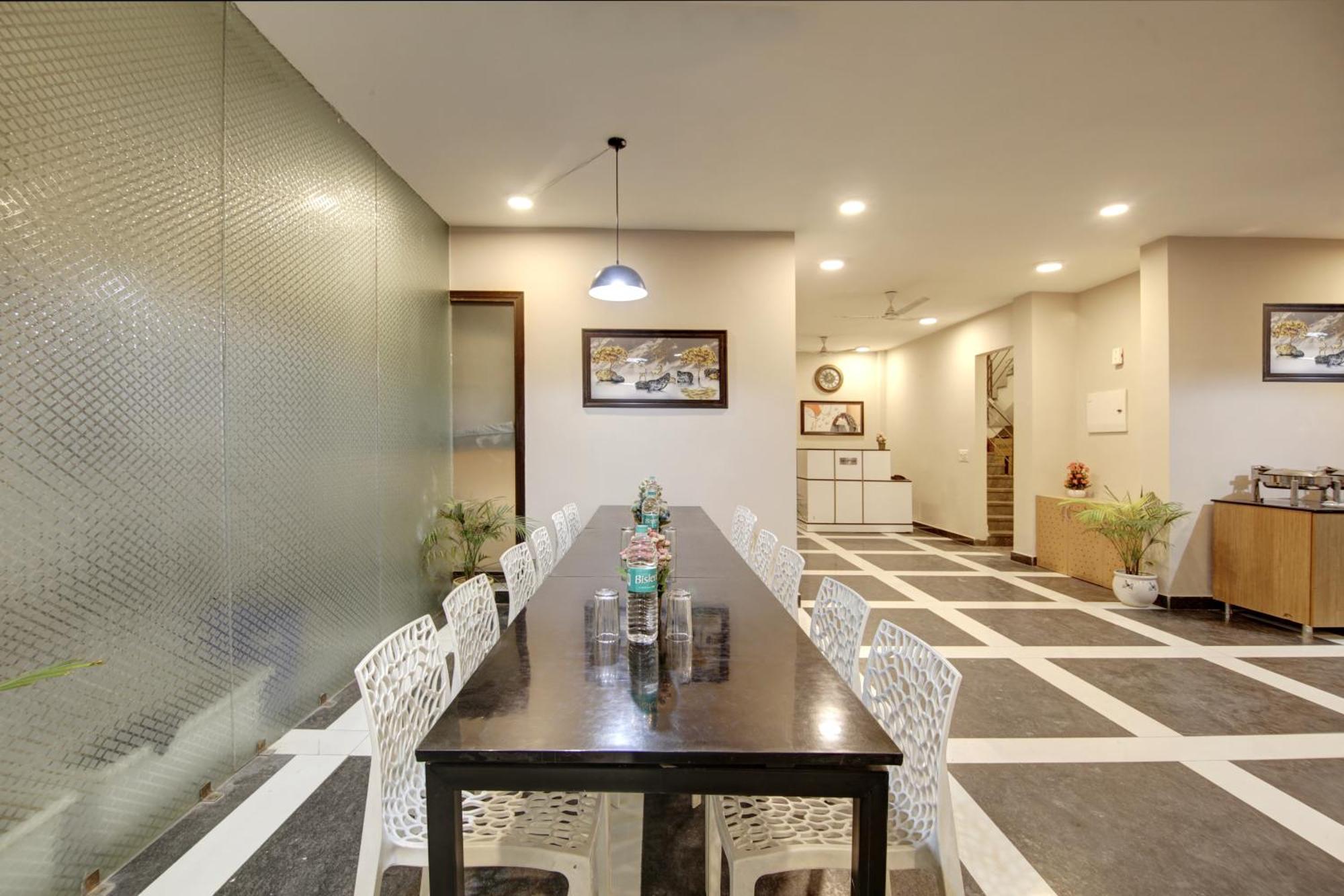 Limewood Stay - Fortis Hospital غورغاون المظهر الخارجي الصورة
