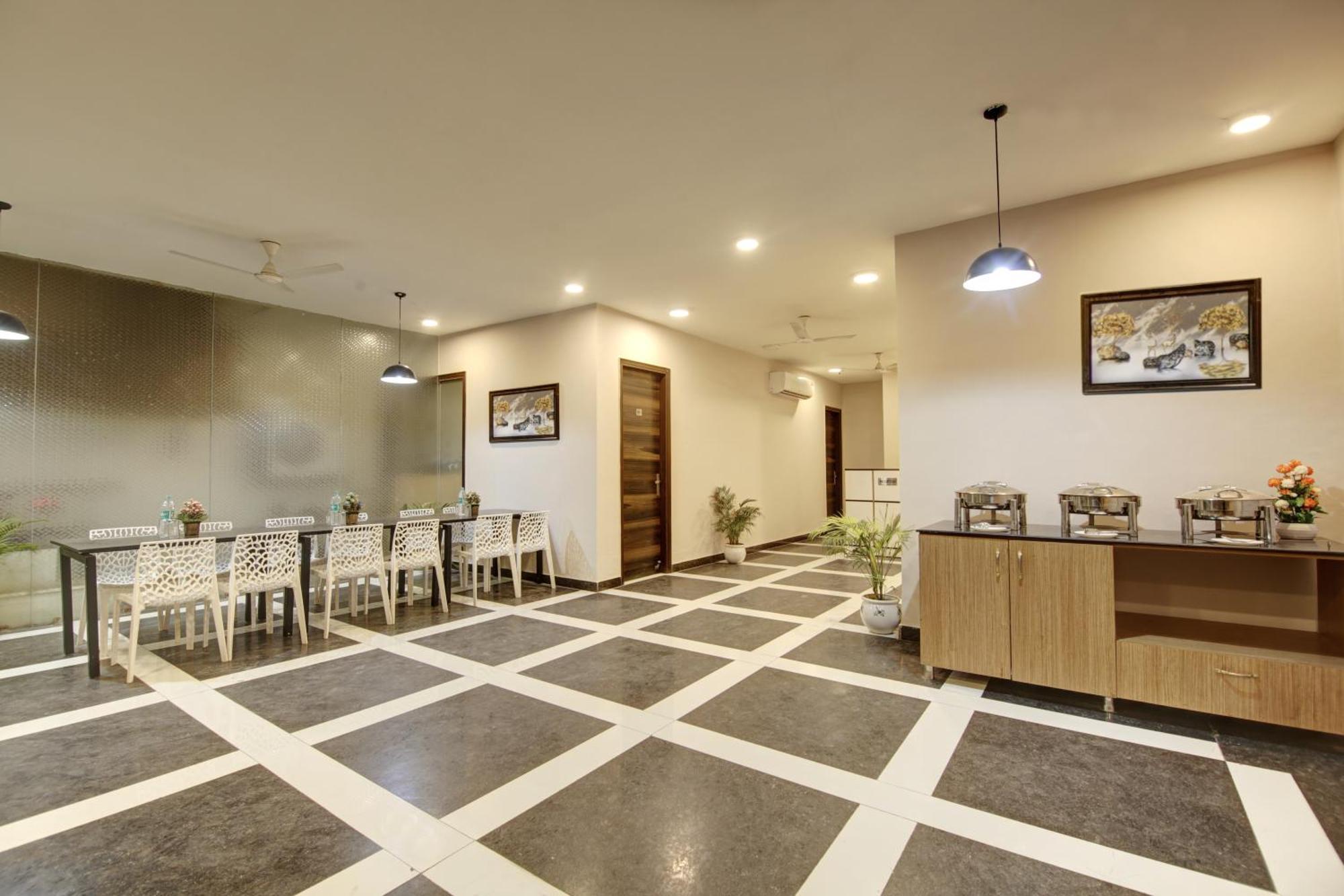 Limewood Stay - Fortis Hospital غورغاون المظهر الخارجي الصورة